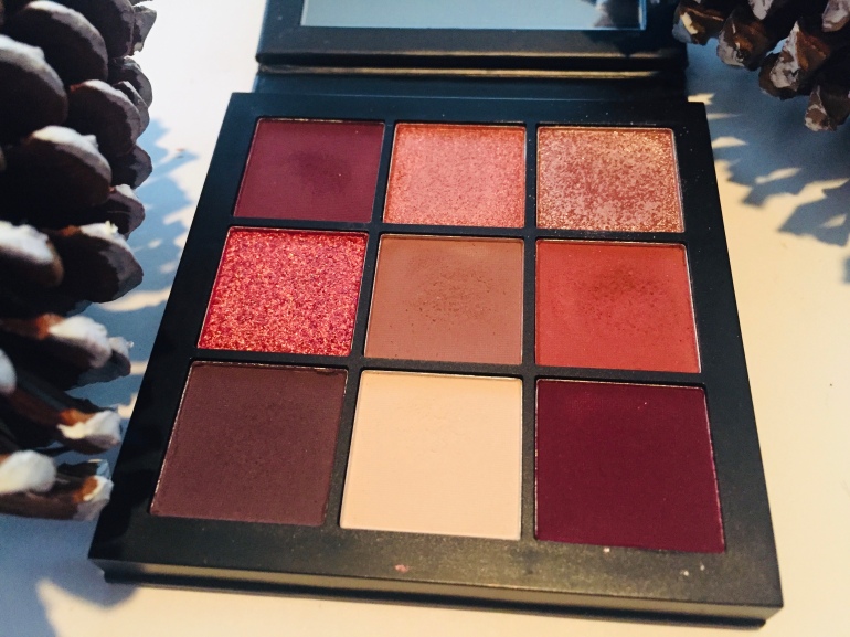 Huda Beauty: Mauve Obsessions Eyeshadow Palette Review | Tayler's Edit
